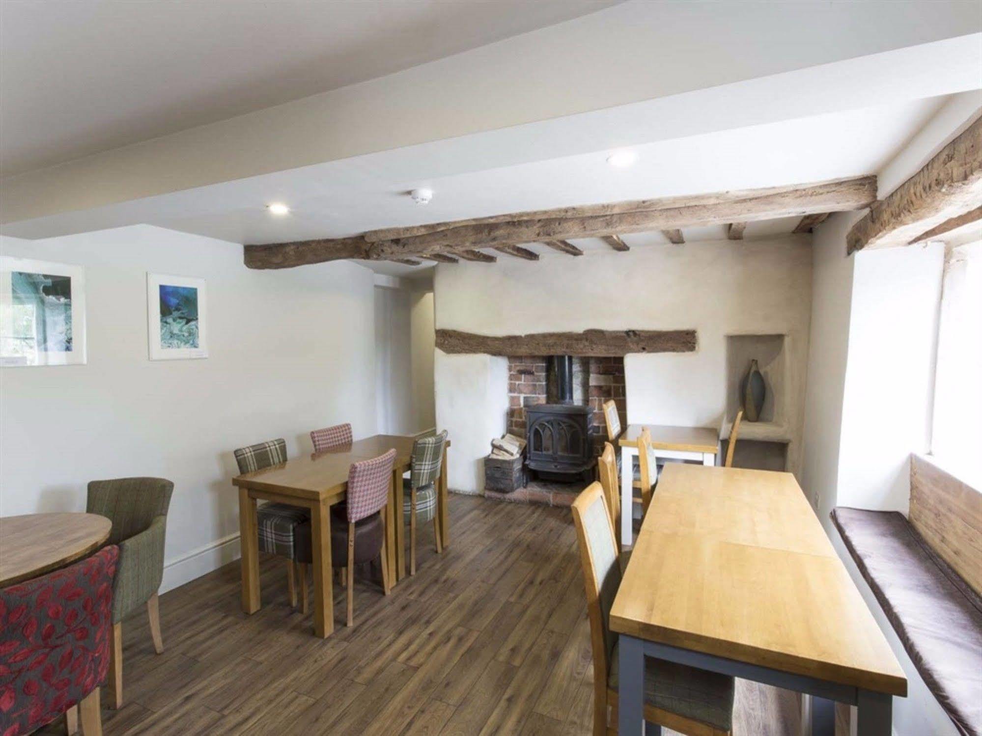 The Bell Inn Stroud  Exterior photo